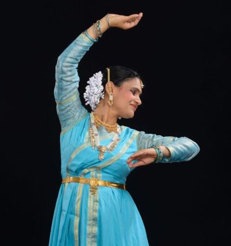 Neesha Jhaveri Natawari Dancer of Jankiprasad Kathak Gharana of Banaras